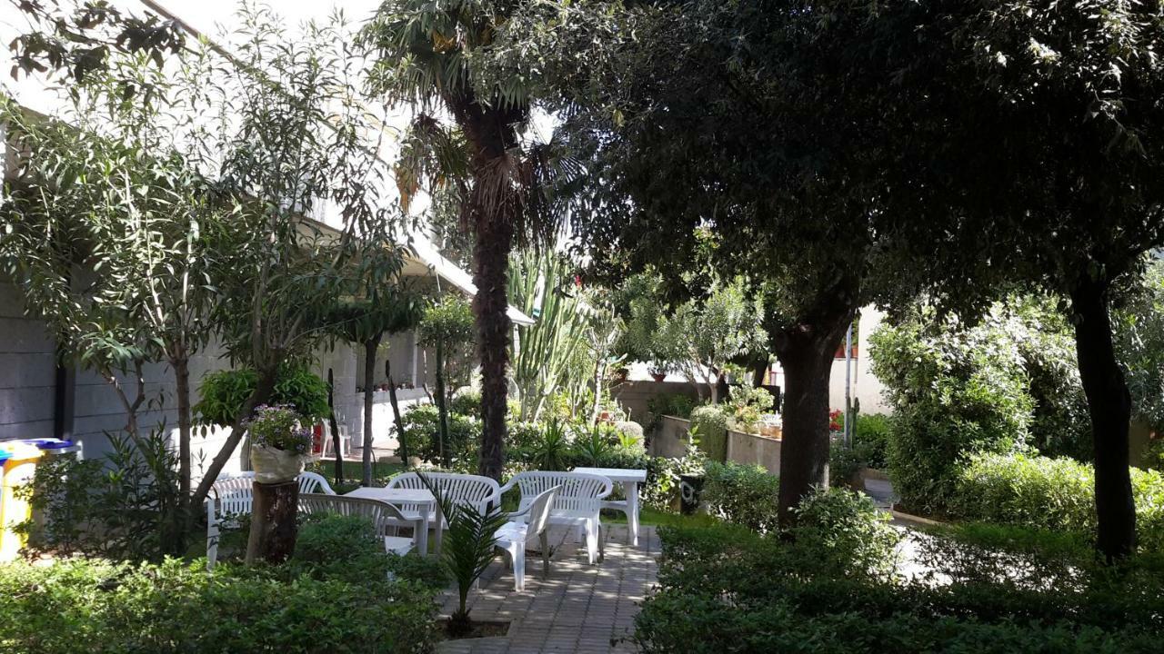 Centro Giovanile Padre Minozzi Hotell Policoro Eksteriør bilde